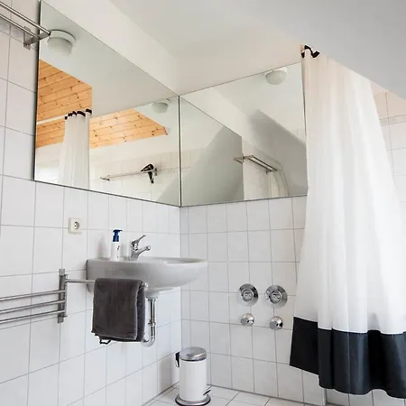 Apartment Komfort & Stil Ueber Weimars Daechern